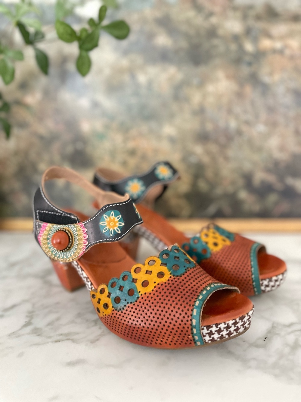 L’Artiste Spring Step‎ Floral Heeled Sandals Mary Jane Pumps Artsy Jive Hippie